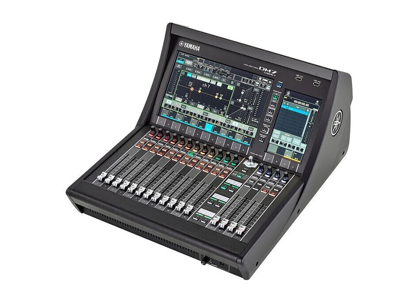 Цифровая микшерная консоль Yamaha [DM7 Compact ] 12 + 4 фейдера, мультисенсорный экран 1 x 12" + 1 x 7". Входные каналы: 72 моно; 48 Mix + 12 Matrix + 2 Stereo; Аналоговые: 18 входов / 18 выходов, Dante: 144 входа / 144 выхода
